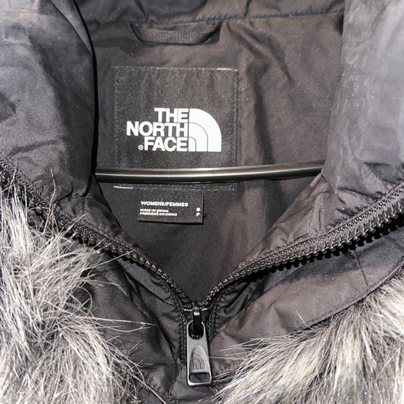 The North Face Winter Coat - Picture 3 of 9